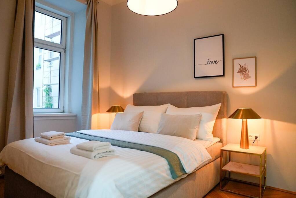 Boutique Suite Near Museum District Vienna Exterior photo